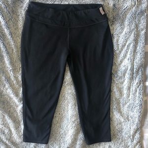 Zella Girl black cropped leggings, size XL(girl)